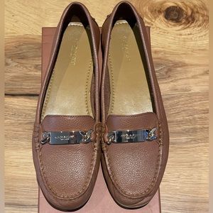 NIB Coach Women’s Brown Pebble Grain Saddle Leather Loafers - Size 8